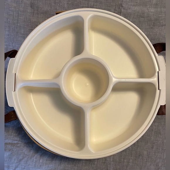 Peterboro Basket Co. Fruit Tray Basket with lid, Chip & Dip, Holiday Party Tray - Picture 8 of 10